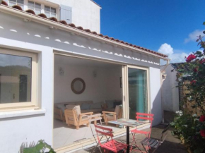 Grande maison familiale, 9 pers., à 1800m de la plage, avec terrasses, clim, et équipements complets - FR-1-778-19